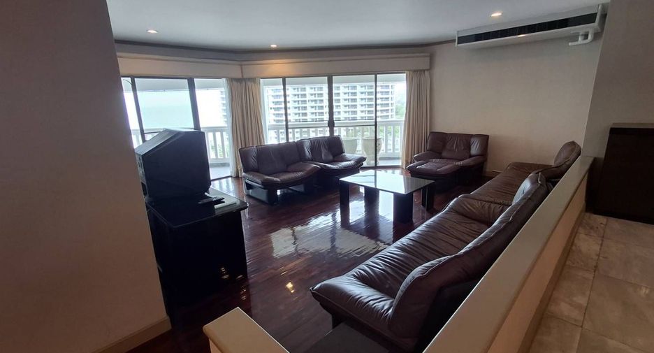 For sale 4 bedrooms condo in Cha Am, Phetchaburi