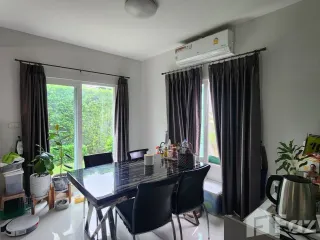 Haus zum Kauf mit 3 Zimmer in Khlong Sam Wa, Bangkok