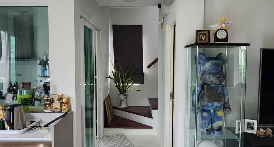 For sale 3 bedrooms house in Khlong Sam Wa, Bangkok