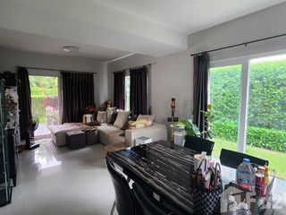 Haus zum Kauf mit 3 Zimmer in Khlong Sam Wa, Bangkok