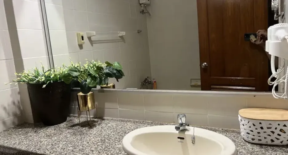 For sale 1 bed condo in Mueang Rayong, Rayong