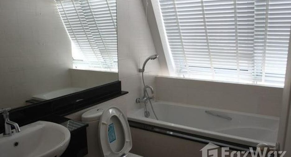 For sale 2 bedrooms condo in Chatuchak, Bangkok
