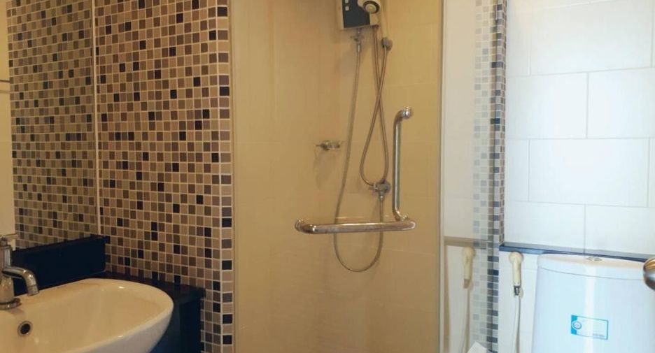 For sale 2 bedrooms condo in Chatuchak, Bangkok
