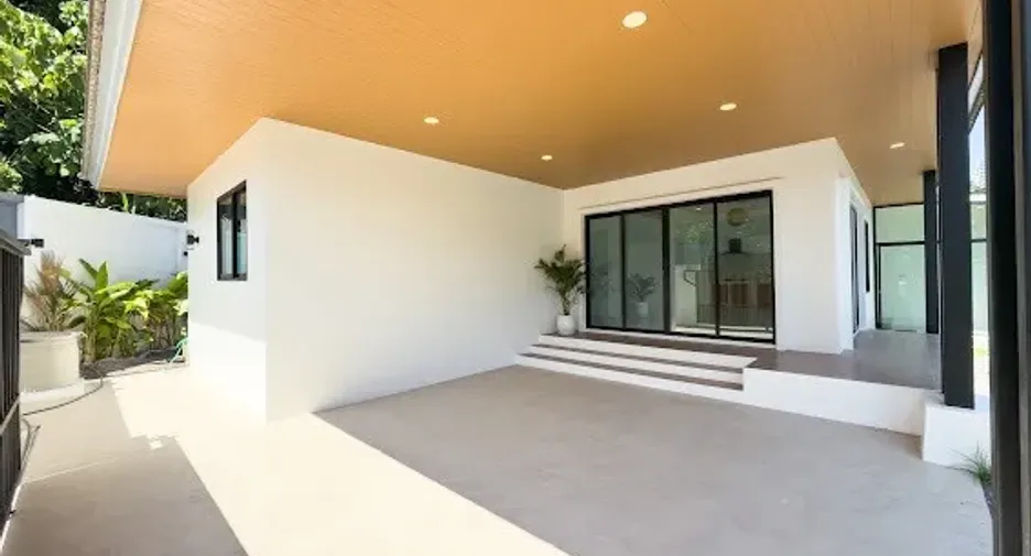 For sale and for rent 3 bedrooms house in Thalang, Phuket