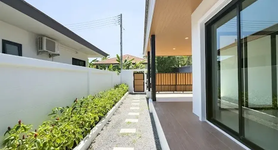 For sale and for rent 3 bedrooms house in Thalang, Phuket