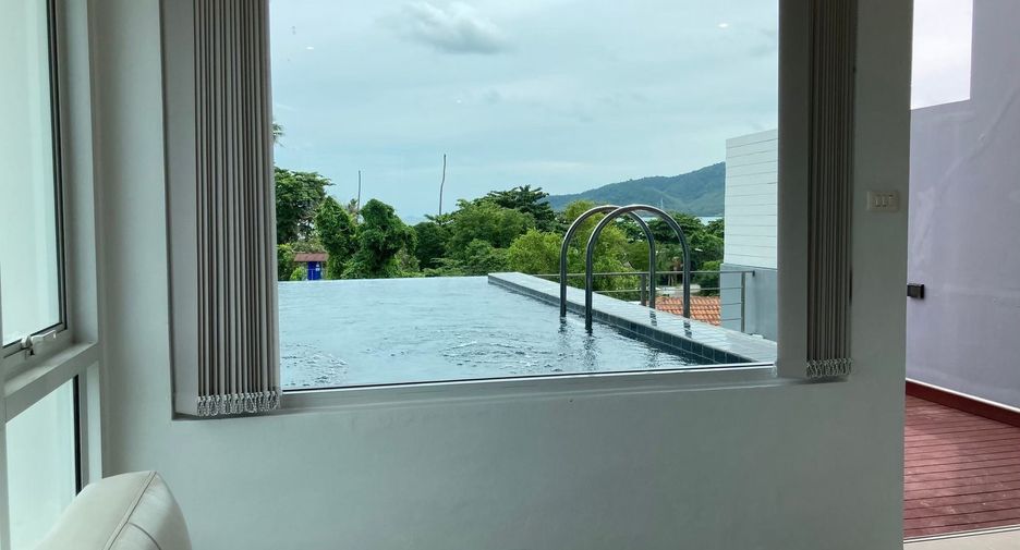For rent 4 bedrooms townhouse in Mueang Phuket, Phuket