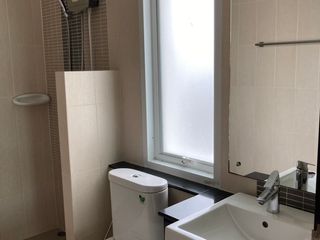 Аренда 4 спальни таунхаус в Пхукет Тощн, Пхукет