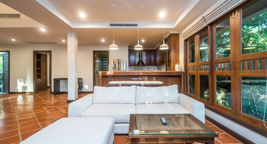 Villa zum Kauf mit 2 Zimmer in Kathu, Phuket