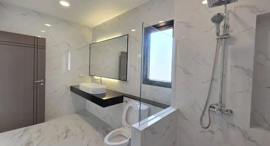 À vendre 3 chambres villa à Bang Lamung, Chonburi