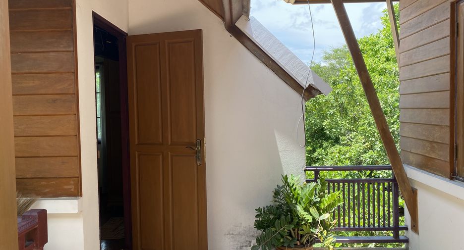 À louer 4 chambres maison à Bang Lamung, Chonburi