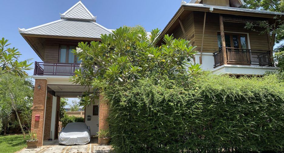 À louer 4 chambres maison à Bang Lamung, Chonburi