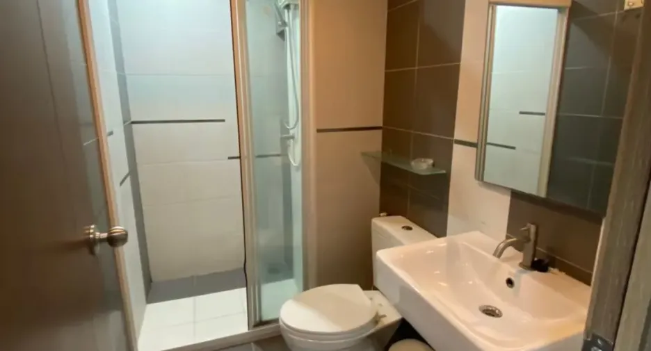 For rent and for sale 2 bedrooms condo in Watthana, Bangkok