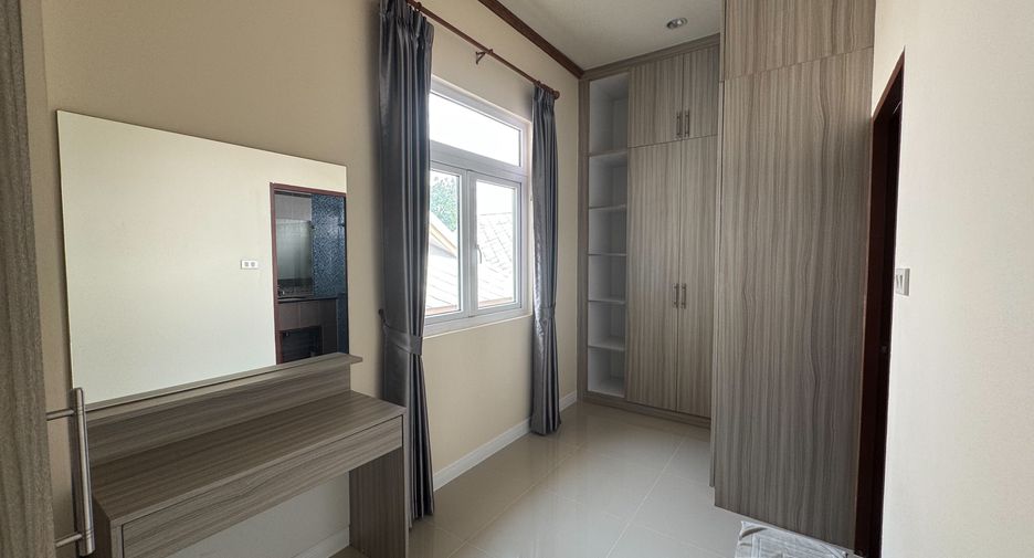 For rent 3 bedrooms house in Bang Lamung, Chonburi