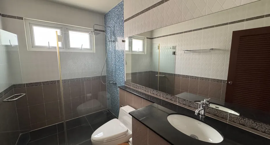 For rent 3 bedrooms house in Bang Lamung, Chonburi