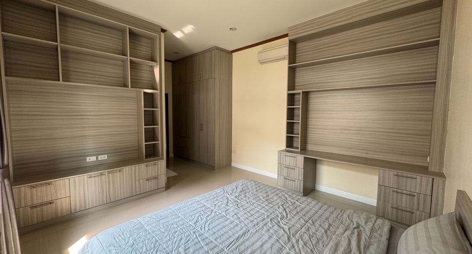 For rent 3 bedrooms house in Bang Lamung, Chonburi
