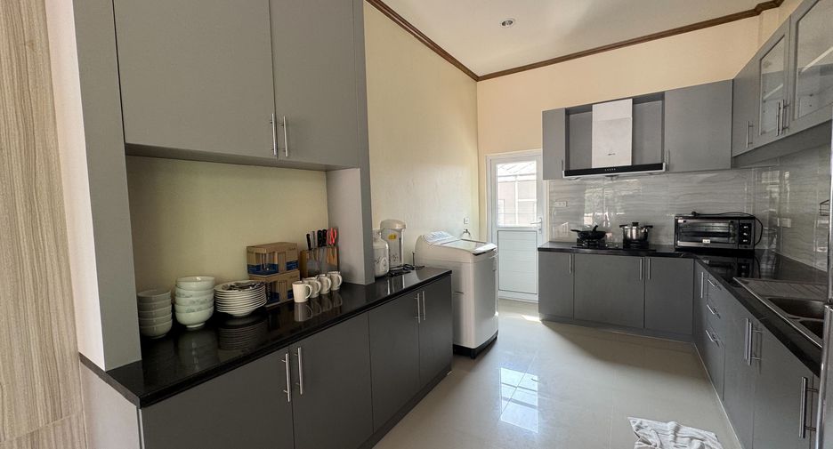 For rent 3 bedrooms house in Bang Lamung, Chonburi