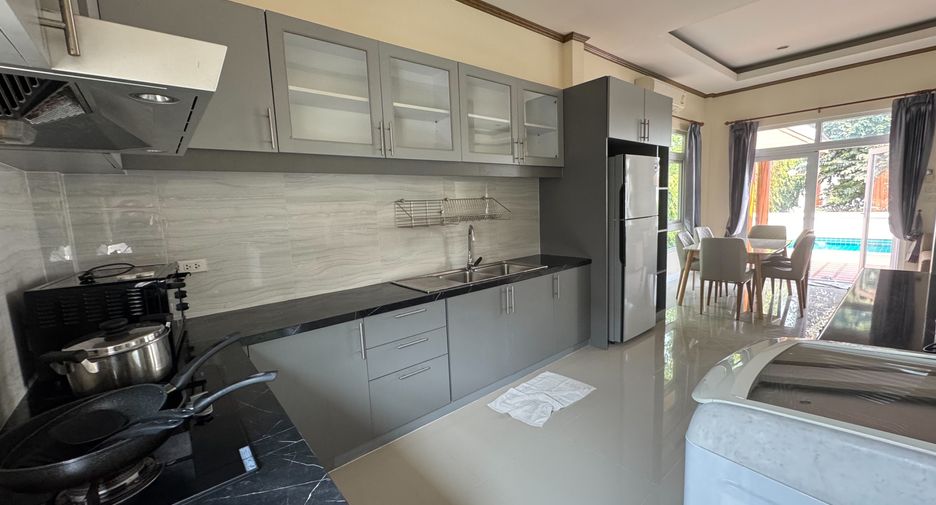 For rent 3 bedrooms house in Bang Lamung, Chonburi