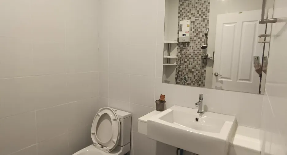 For rent 3 bedrooms townhouse in Mueang Khon Kaen, Khon Kaen