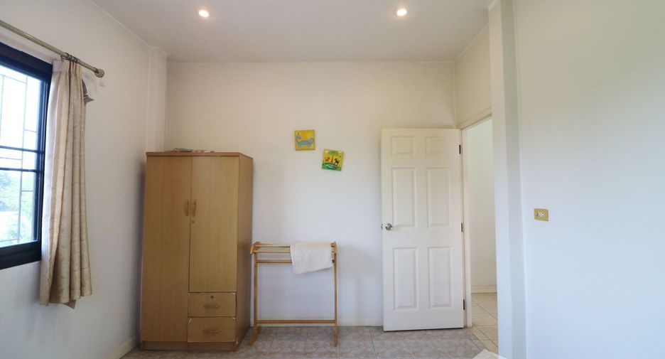 For sale 3 bedrooms house in Mueang Udon Thani, Udon Thani