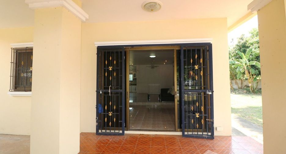 For sale 3 bedrooms house in Mueang Udon Thani, Udon Thani
