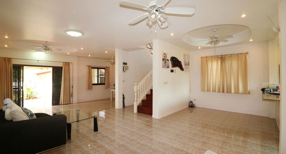 For sale 3 bedrooms house in Mueang Udon Thani, Udon Thani