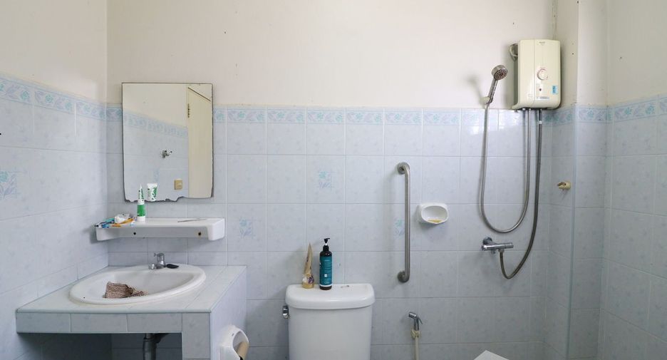 For sale 3 bedrooms house in Mueang Udon Thani, Udon Thani