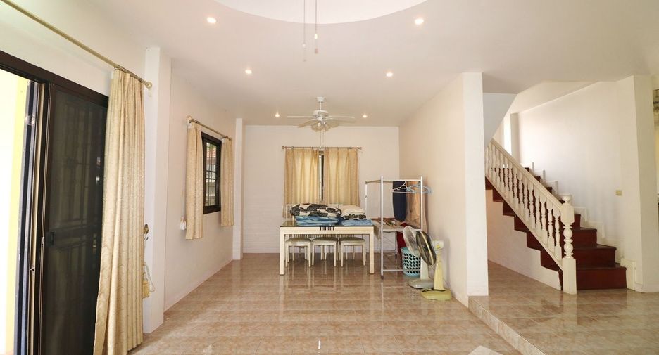 For sale 3 bedrooms house in Mueang Udon Thani, Udon Thani