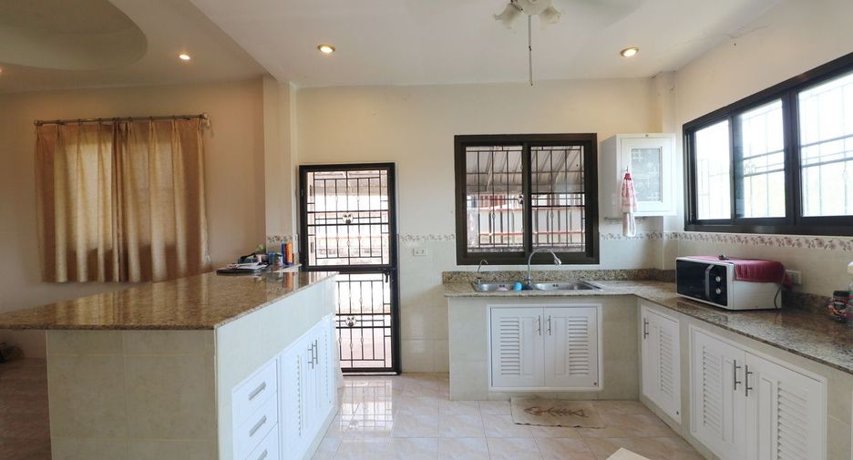 For sale 3 bedrooms house in Mueang Udon Thani, Udon Thani