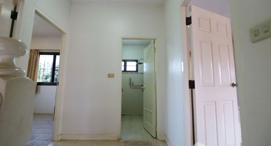 For sale 3 bedrooms house in Mueang Udon Thani, Udon Thani