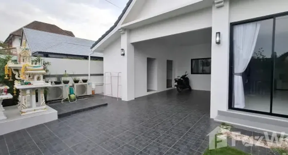 For sale 4 bedrooms house in Bang Lamung, Chonburi