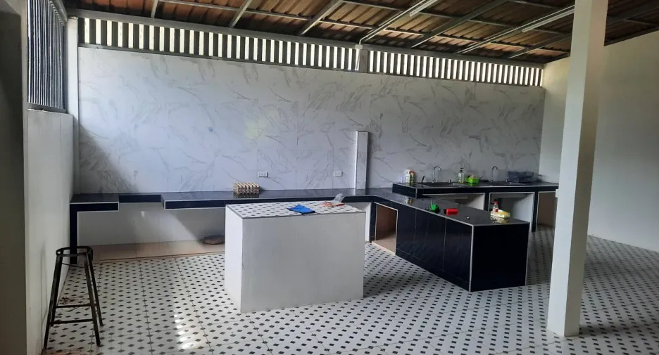 Haus zum Kauf mit 7 Zimmer in Prakhon Chai, Buriram