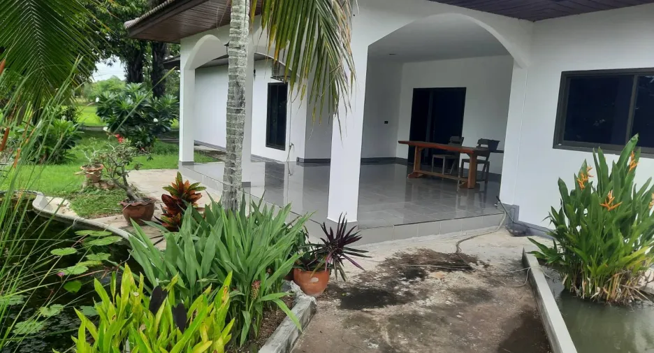 Haus zum Kauf mit 7 Zimmer in Prakhon Chai, Buriram