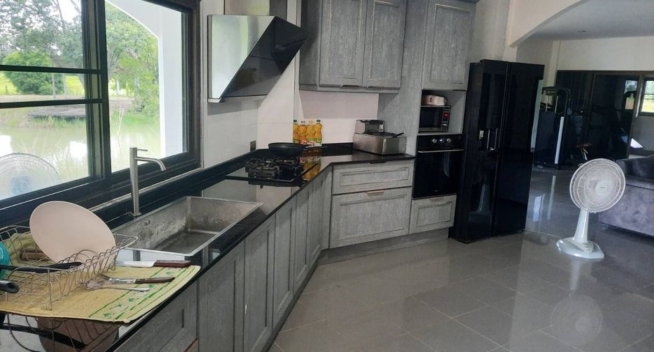 Haus zum Kauf mit 7 Zimmer in Prakhon Chai, Buriram