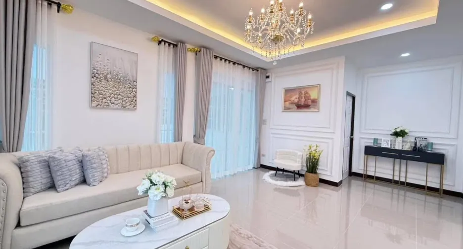 Haus zum Kauf mit 2 Zimmer in Bang Lamung, Chonburi