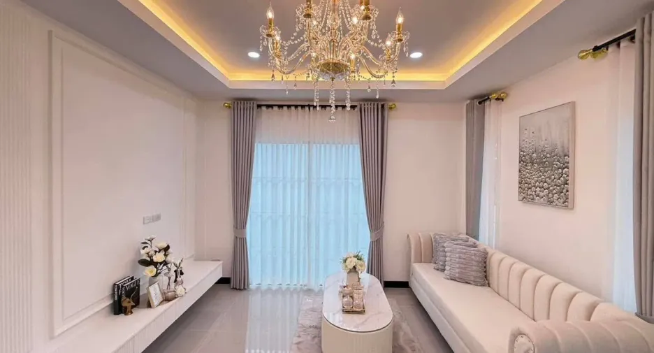 Haus zum Kauf mit 2 Zimmer in Bang Lamung, Chonburi