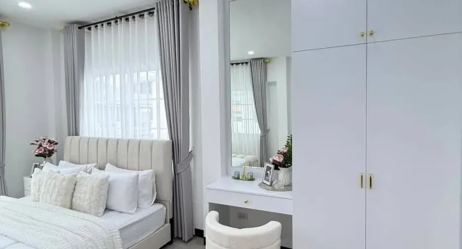 Haus zum Kauf mit 2 Zimmer in Bang Lamung, Chonburi