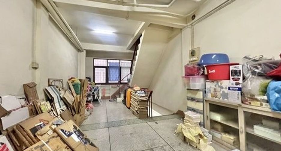 For sale 4 bedrooms office in Bang Rak, Bangkok