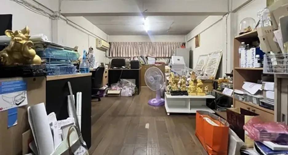 For sale 4 bedrooms office in Bang Rak, Bangkok