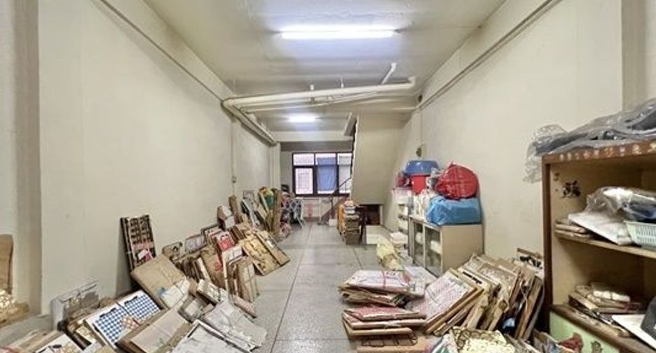For sale 4 bedrooms office in Bang Rak, Bangkok