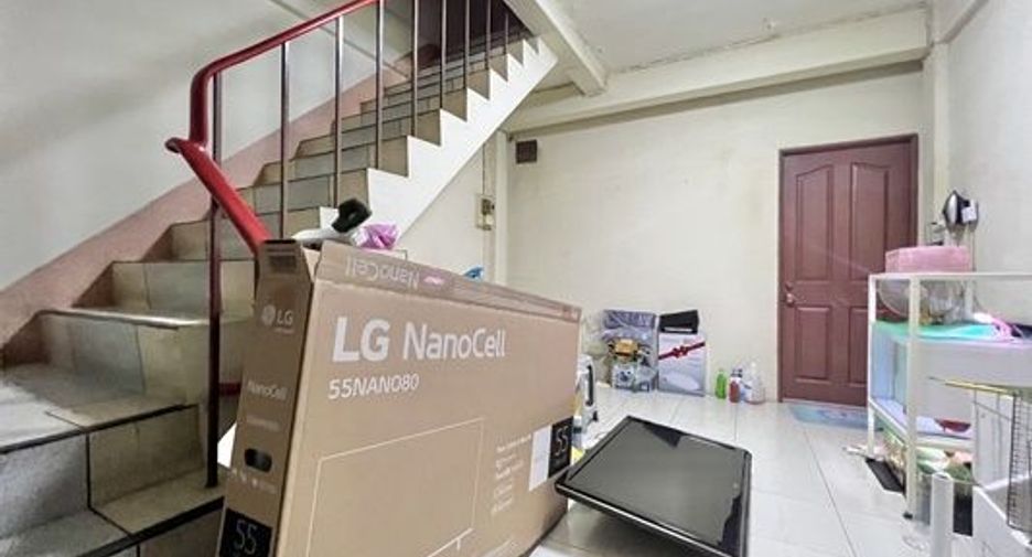For sale 4 bedrooms office in Bang Rak, Bangkok