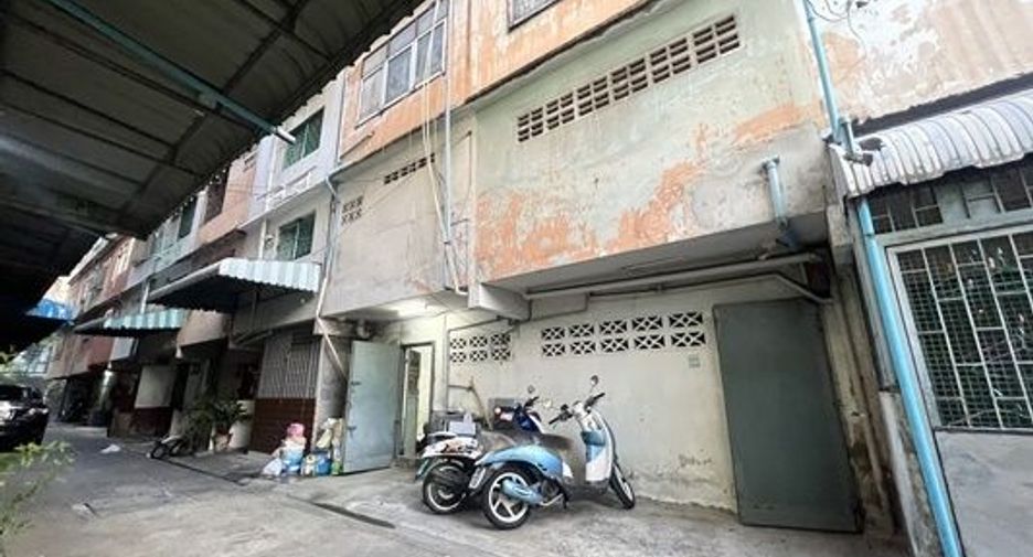 For sale 4 bedrooms office in Bang Rak, Bangkok