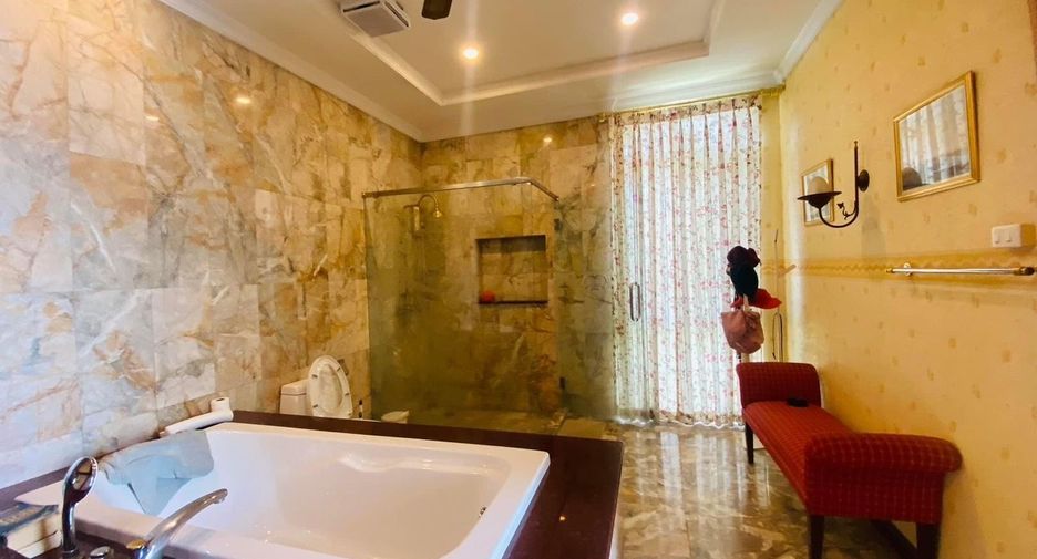 For sale 5 bedrooms house in Bang Lamung, Chonburi