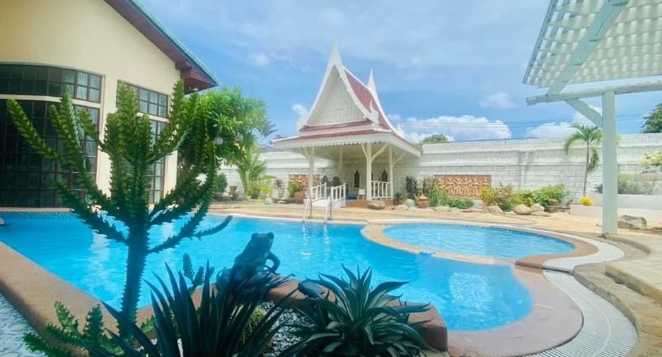 For sale 5 bedrooms house in Bang Lamung, Chonburi