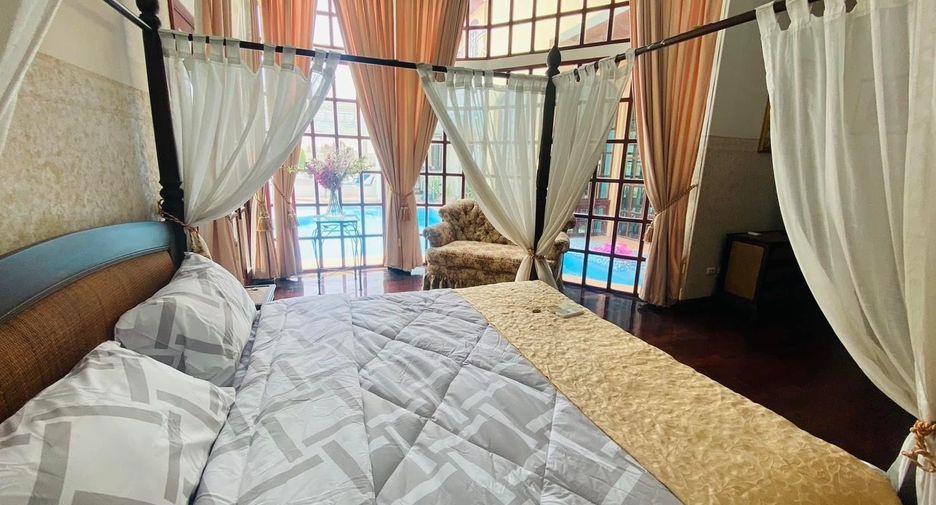 For sale 5 bedrooms house in Bang Lamung, Chonburi