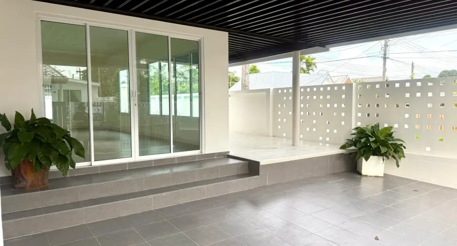 For sale 3 bedrooms townhouse in Thalang, Phuket