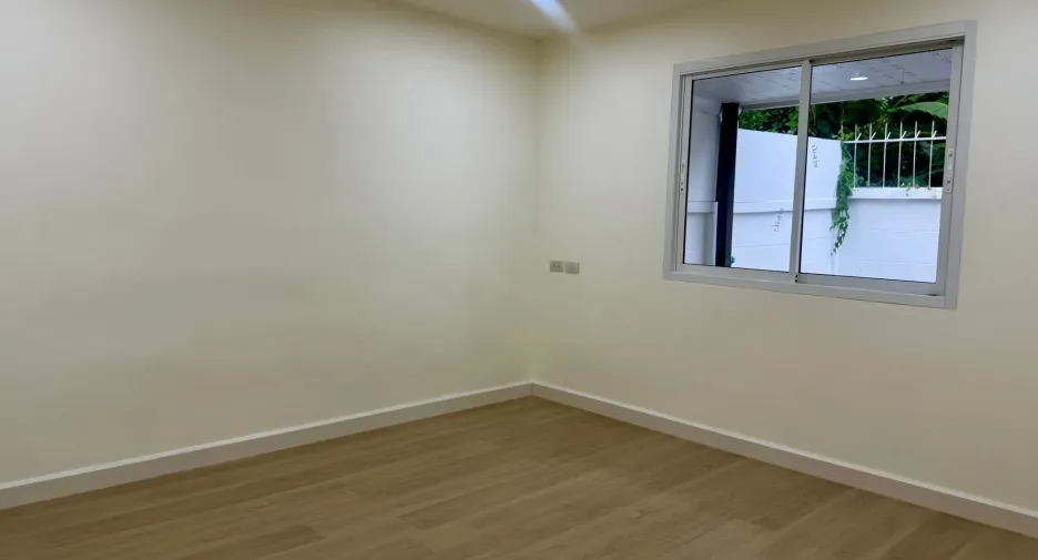 For sale 3 bedrooms townhouse in Thalang, Phuket