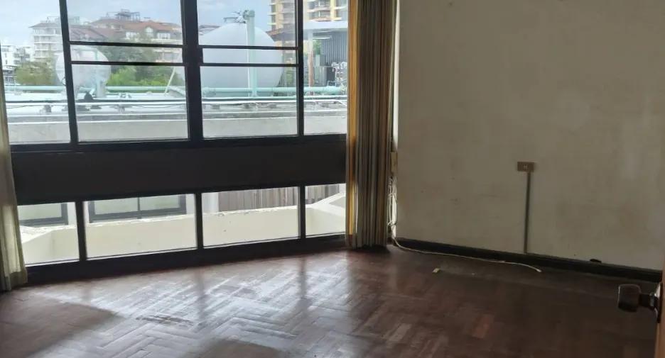 For sale 4 bedrooms condo in Bang Lamung, Chonburi