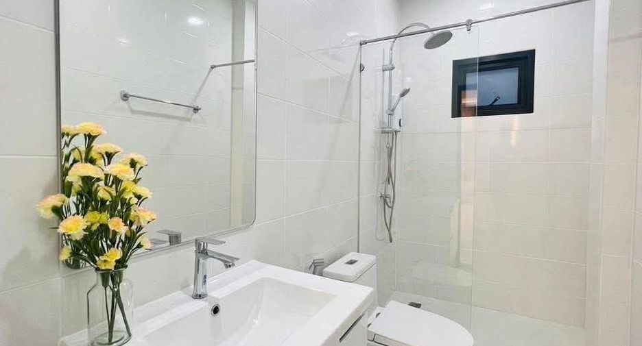 Продажа 3 спальни дом в Саттахип, Чонбури