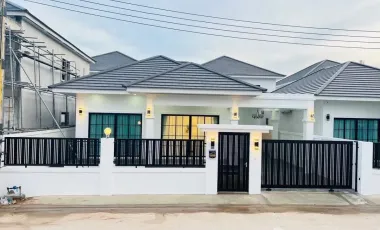 出售 3 卧室 独立屋 在 Sattahip, Chon Buri