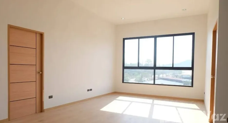For sale 3 ベッドルーム retail Space in Si Racha, Chonburi